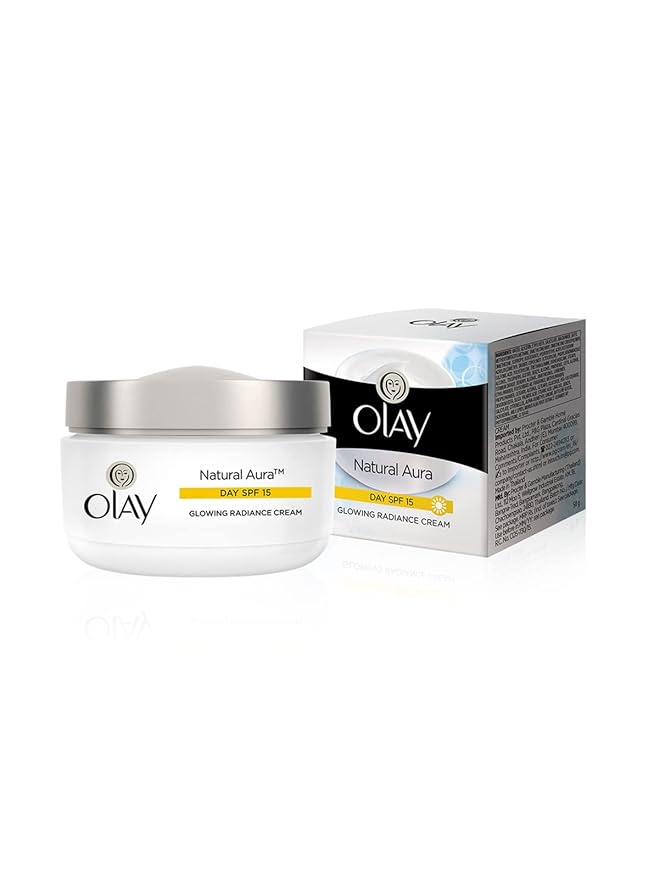 Olay Natural Aura Day Cream with SPF 15 - 50 GM